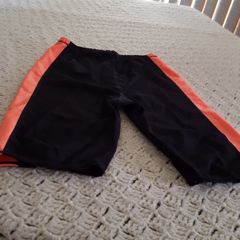 Exercise shorts. - Picture 4 of 4